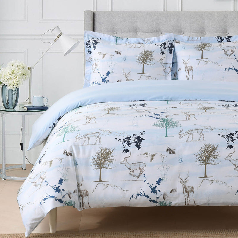 Calm winter scene of fawn foraging in the snow. 100% Cotton Duvet Cover Set. Made of long-staple cotton at 300 thread count. Stylish, soft, playful, fun. Available in sizes Twin/Twin XL, Full/Queen, King/Cal King