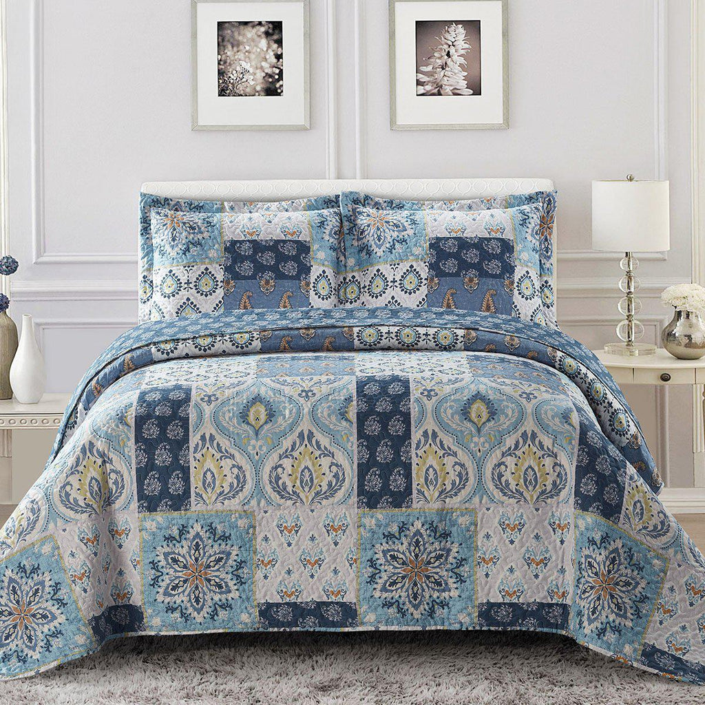 Bellflower Reversible Quilt Bedspread Set